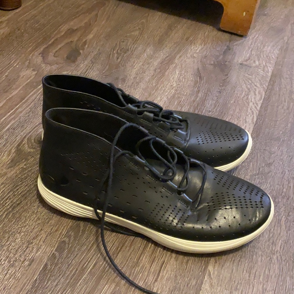 UA W Street Precision Mid
